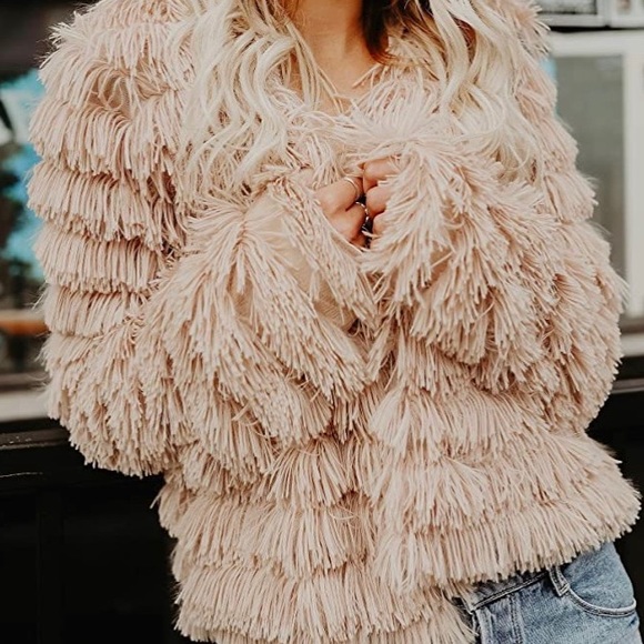 SOLD! Blush Long Sleeve Faux Fur Jacket (NBW) - Picture 2 of 3
